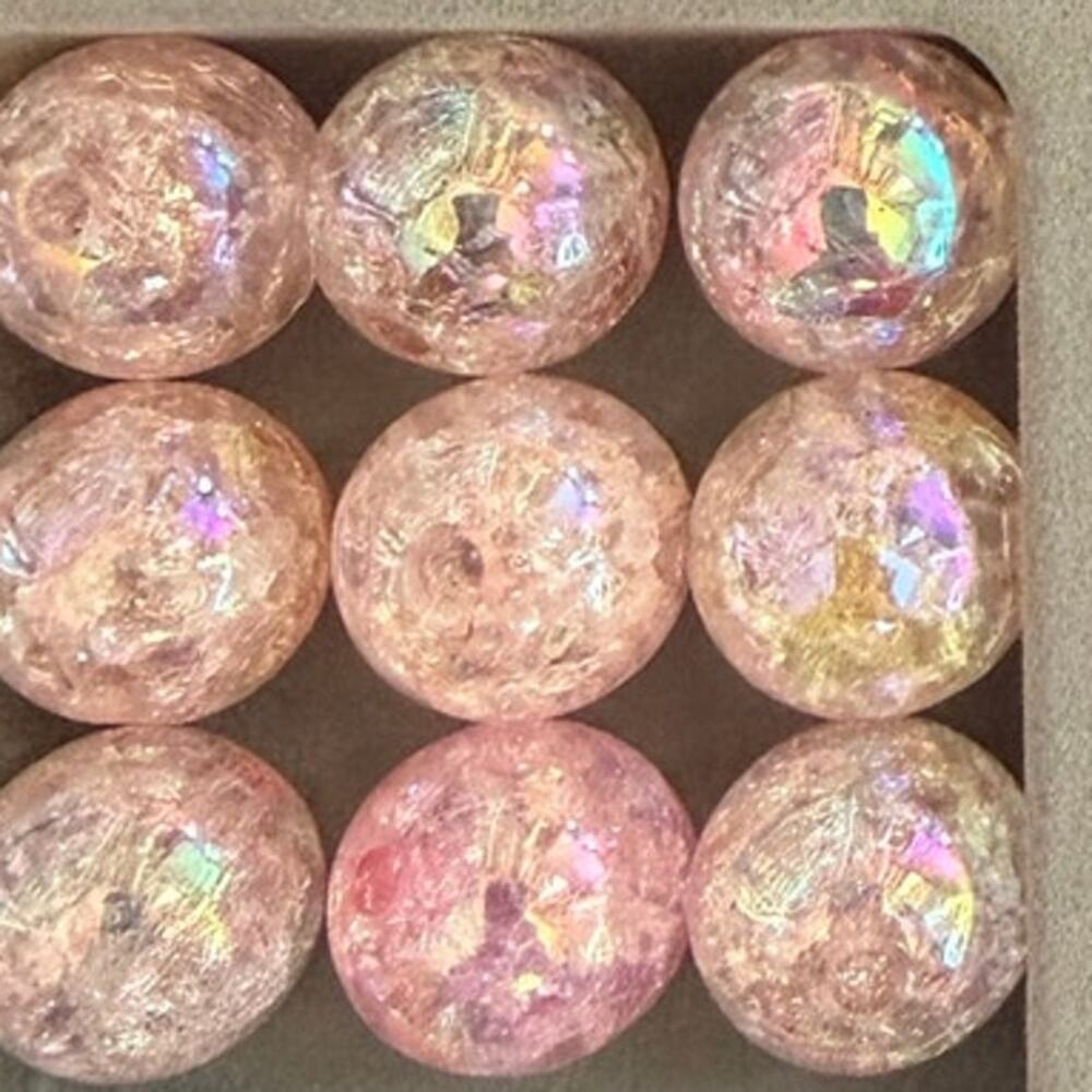 #8147 -  5-piece pack of cracked glass beads in the color shown above - 16mm
